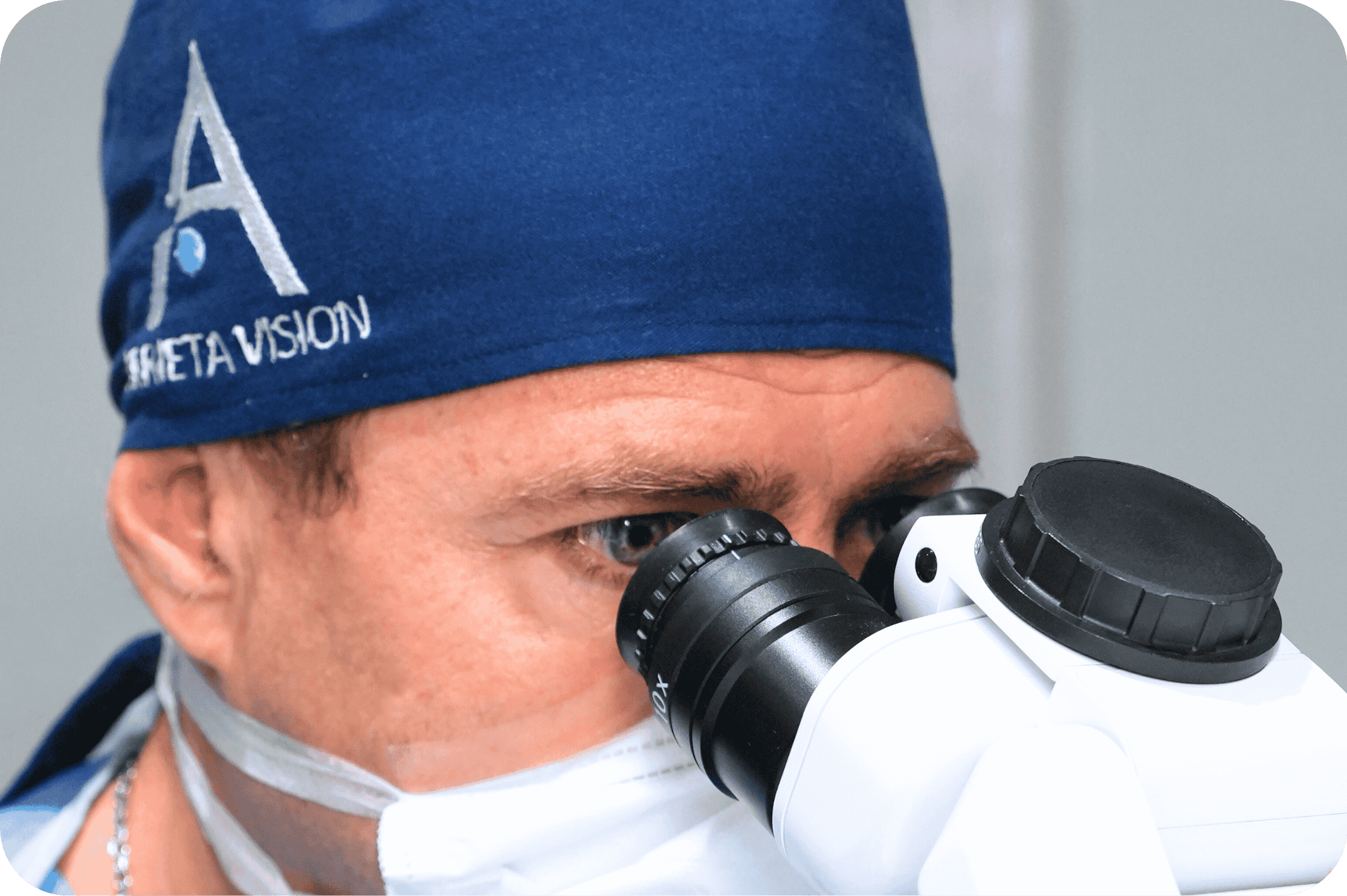 Dr. José en Quirófano